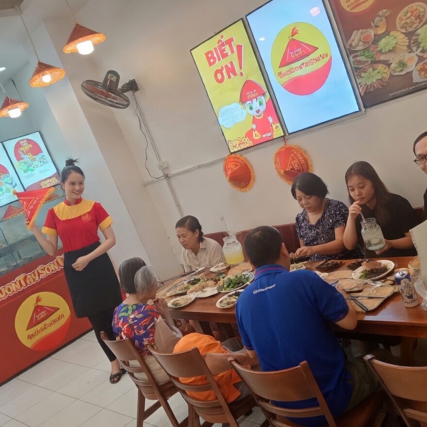 BÁNH CUỐN TÂY SƠN QUẬN 1 – ĐỔI VỊ GIỮA LÒNG THÀNH PHỐ BẰNG MỘT MÓN ĂN THẬT KHÁC