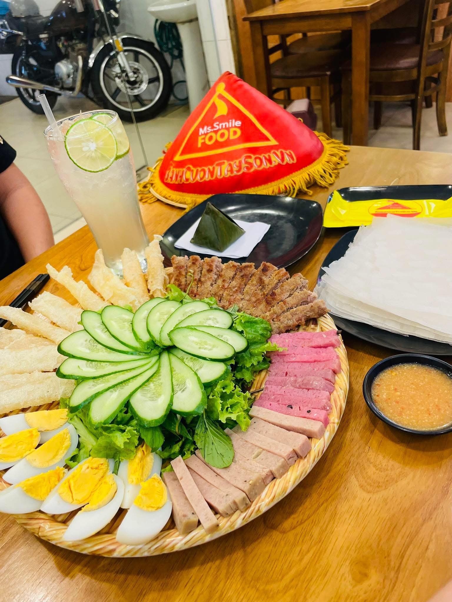 MẸT BÁNH CUỐN TÂY SƠN TỰ CUỐN – MỖI NGƯỜI MỘT CUỐN, AI CŨNG VUI!