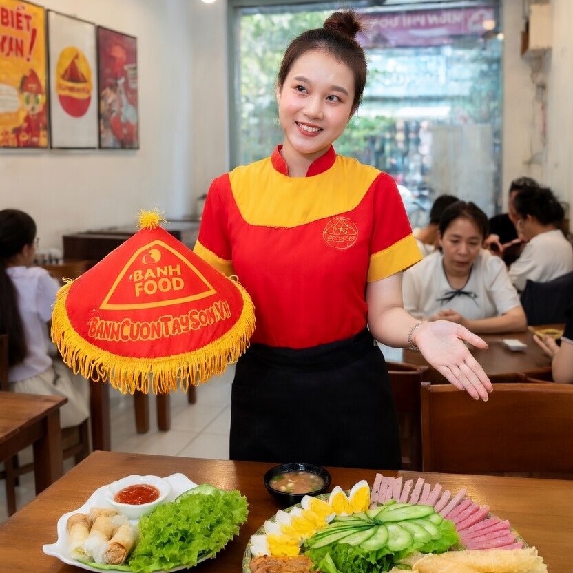 CÓ NHỮNG NGƯỜI RỜI QUÊ… NHƯNG KHÔNG BAO GIỜ RỜI KHỎI KÝ ỨC